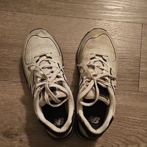 New Balance Men's Off-White Sneakers